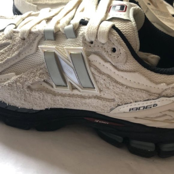 New Balance Running Trainers - Picture 6 of 8